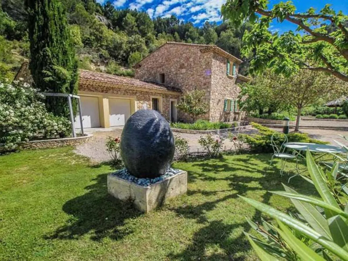 Villa L'Oliveraie By Interhome Le Barroux